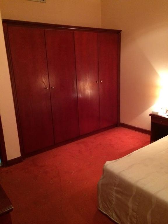 City Center Hotel Манама Стая снимка