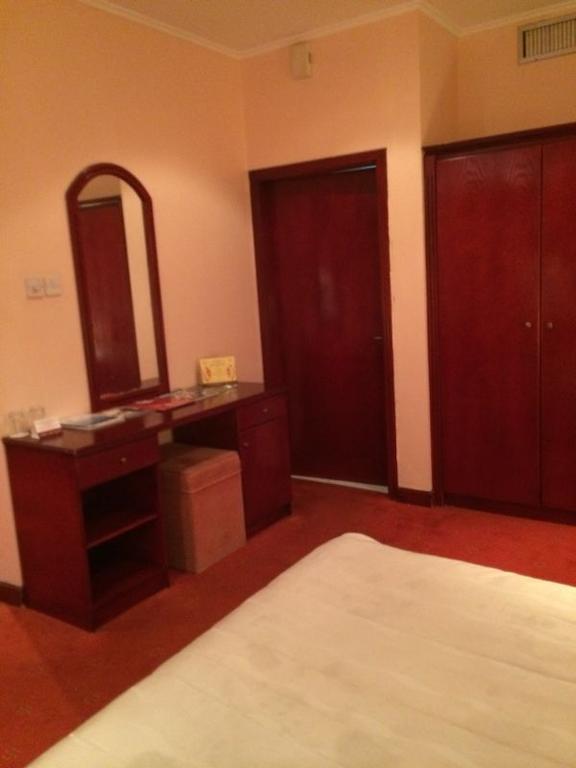 City Center Hotel Манама Стая снимка